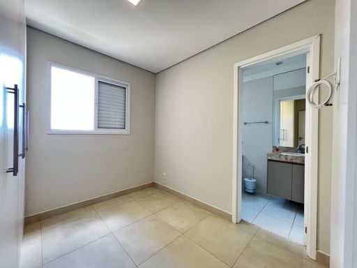 Demi-suíte do apartamento à venda no Ilha do Mediterrâneo, em Itu-SP