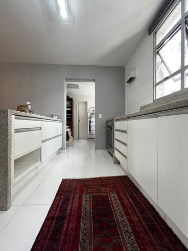 Cozinha do Apartamento à Venda no Edifício Renata, no Jardim Paulista, em São Paulo/SP