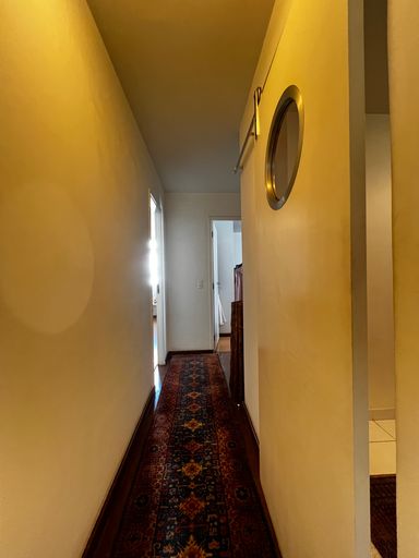 Corredor Interno do Apartamento à Venda no Edifício Renata, no Jardim Paulista, em São Paulo/SP