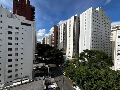 Vista da Janela da Suíte do Apartamento à Venda no Edifício Renata, no Jardim Paulista, em São Paulo/SP