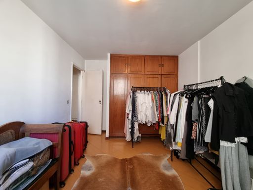 Dormitório do Apartamento à Venda no Edifício Renata, no Jardim Paulista, em São Paulo/SP