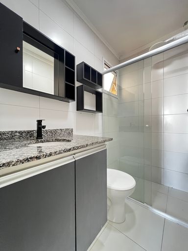 Banheiro Social do apartamento de 2 dormitórios para locação no Moutonnée Residence, em Salto/SP