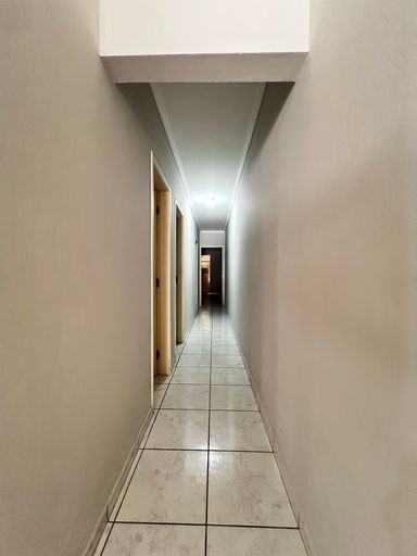 Corredor interno Casa de 3 dormitórios à venda no Condomínio Fechado Rio das Pedras, em Salto/SP