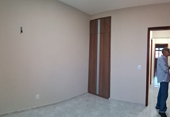 Quarto com closet