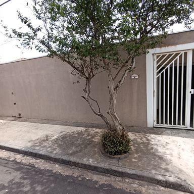 Casa à Venda com 2 quartos, 124m² Vila Santa Isabel, São José do Rio Preto-SP