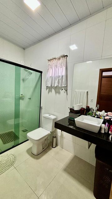 banheiro muito espaçoso