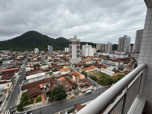 sacada gourmet com churrasqueira a carvão e vista livre para o morro do Xixová, sol da tarde!