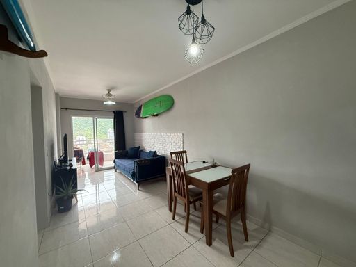 sala 2 ambientes com acesso a sacada goumet com churrasqueira a carvão