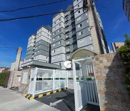 fachada imponente do Residencial das Madeiras
