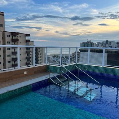 piscina adulto e infantil na cobertura com vista mar privilegiada e vista livre