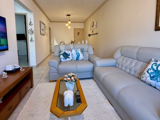 Sala ampla com 2 ambientes