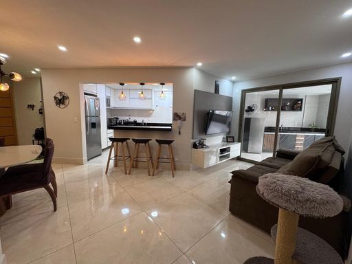 sala com 2 ambientes amplos e integrados