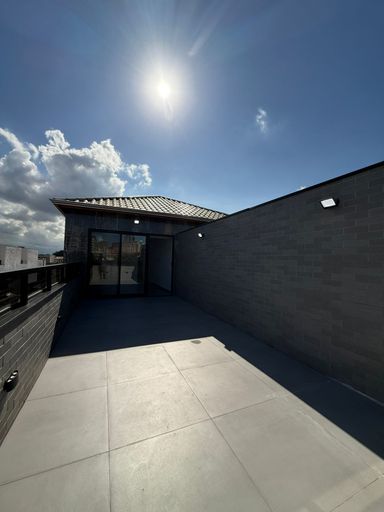 ampla varanda com vista livre privilegiada