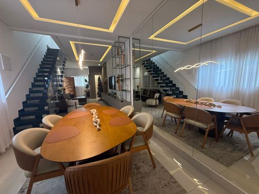 sala 2 ambientes em total requinte com teto rebaixado e sistema de iluminação impecável em LED