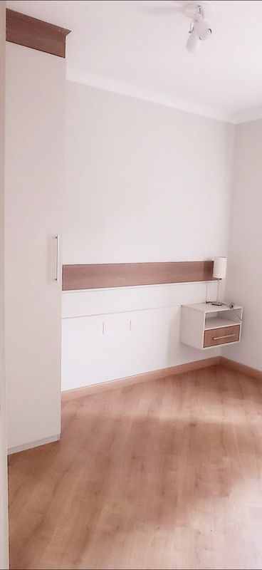 dormitório 1 com armários planejados