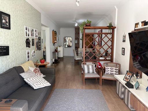 sala ampla 2 ambientes com acesso a entrada principal