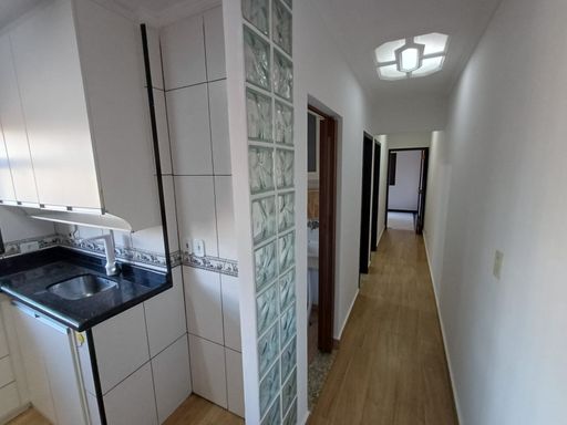 corredor de acesso aos dormitórios