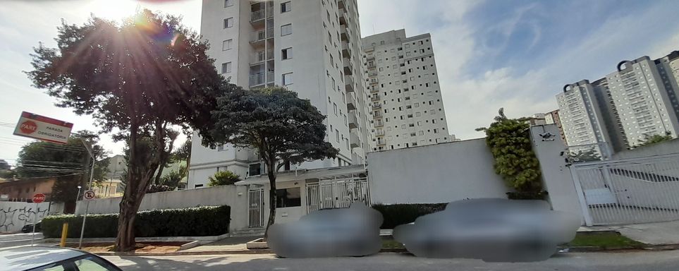 fachada com circuito de monitoramento com câmeras