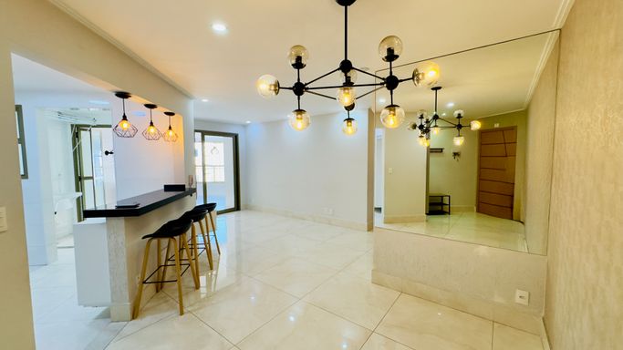 sala ampla e semi integrada