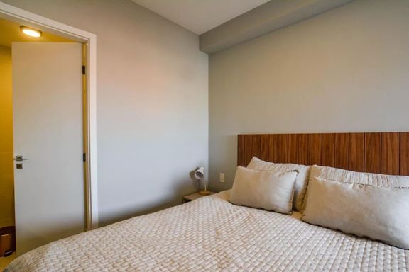 Ótima suíte com amplo espaço