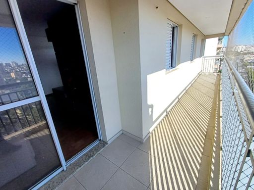 ampla varanda gourmet com  com  tela de proteção e vista panorâmica com acesso a suíte