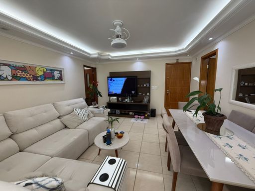 sala ampla 2 ambientes com acesso a sacada envidraçada e vista privilegiada