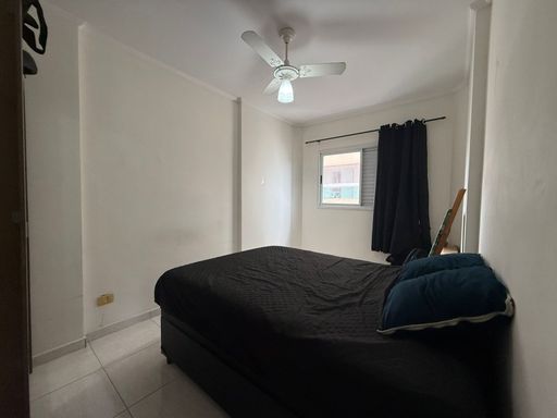 segundo dormitório com ventilador de teto