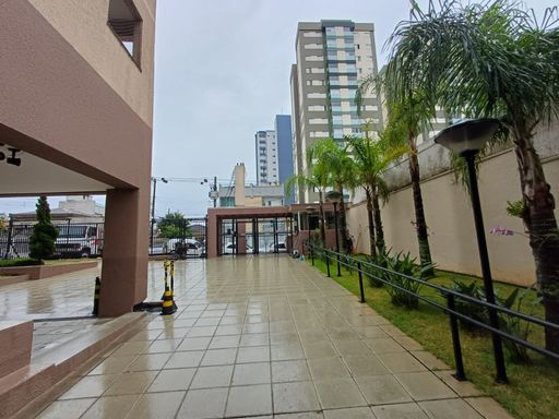 Entrada principal do Residencial  Top Life View
