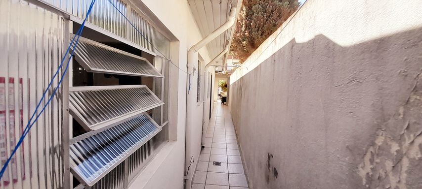 corredor de acesso a garagem