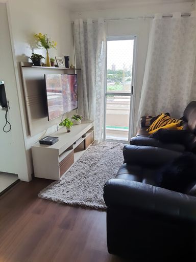 sala com acesso a sacada