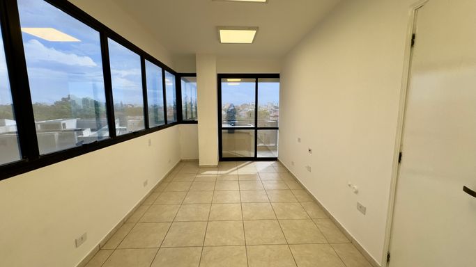 sala 1 com acesso a varanda e vista panorâmica