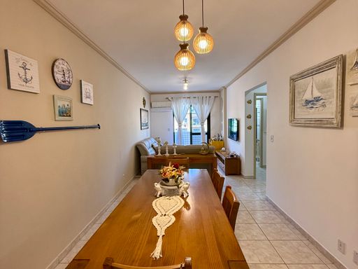 Sala ampla com 2 ambientes