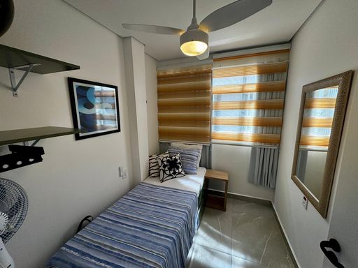 dormitório bem arejado e iluminado