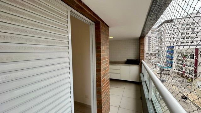 suíte com acesso a varanda