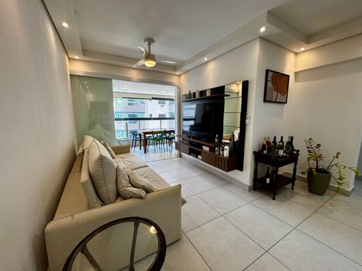 sala ampla 2 ambientes semi integrada a cozinha com acesso a varanda