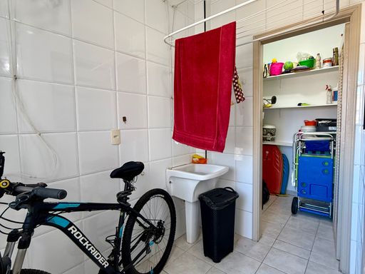 Lavandaria com dependência