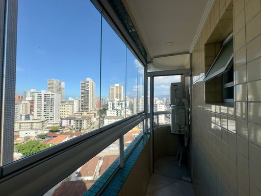 varanda das suítes com área técnica