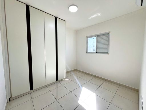 dormitório 2 com armário planejado
