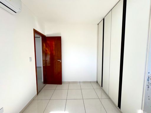 dormitório 2 com armário planejado