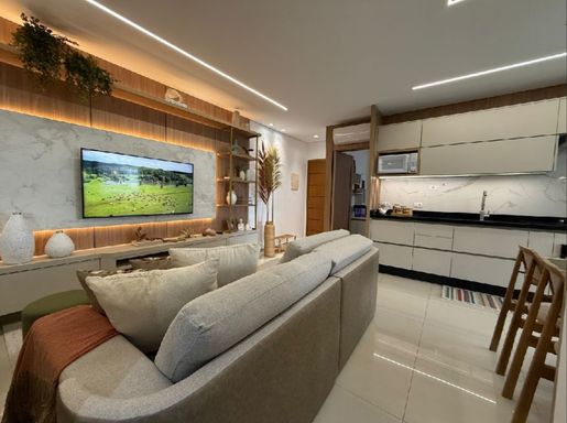 sala ampla 2 ambientes, semi integrada a cozinha com acesso a entrada principal