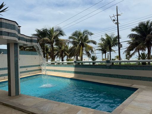 piscina com cascata e vista mar privilegiada