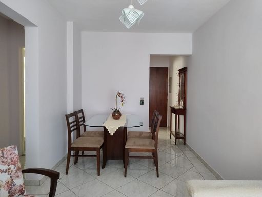sala ampla 2 ambientes com acesso a entrada principal