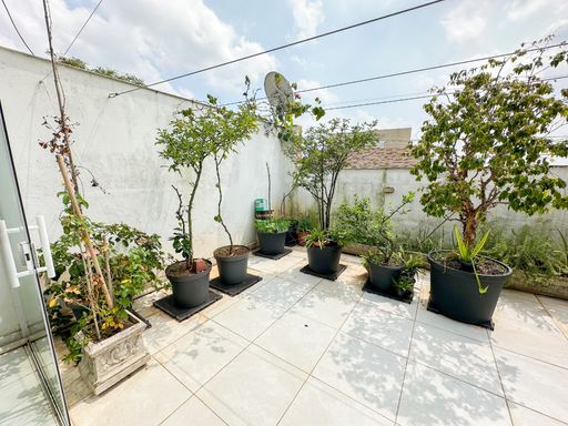 área da cobertura arborizada com vista livre privilegiada