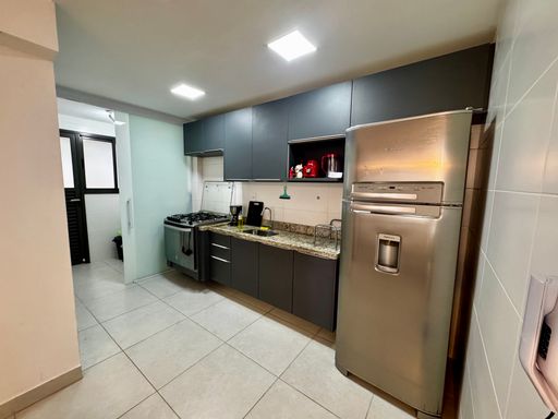 cozinha integrada, lavanderia e área técnica