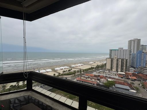 vista mar privilegiada da sacada envidraçada