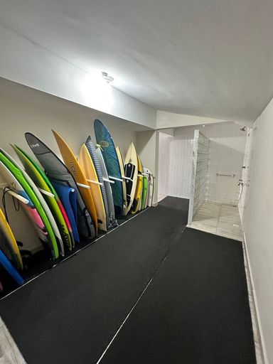 surf place