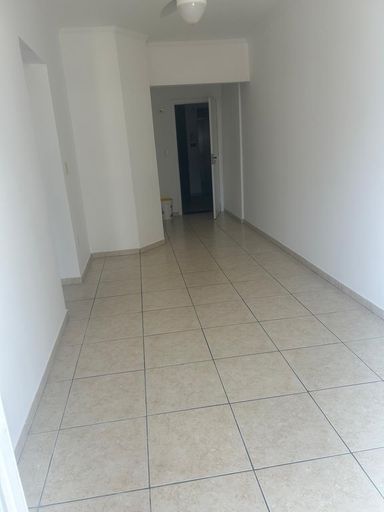 sala ampla 2 ambientes com acesso a entrada principal