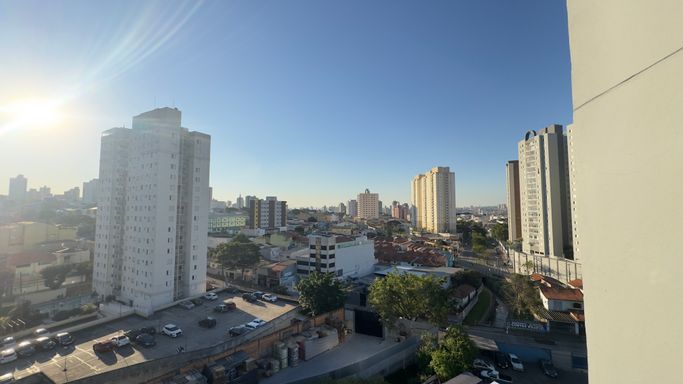 vista livre e privilegiada da sala 2 ambientes e dos dormitórios
