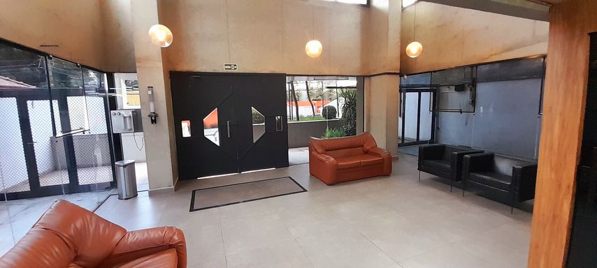 hall de entrada do condomínio