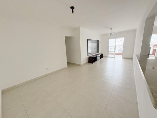 Sala ampla 2 ambientes com acesso a varanda gourmet envidraçada